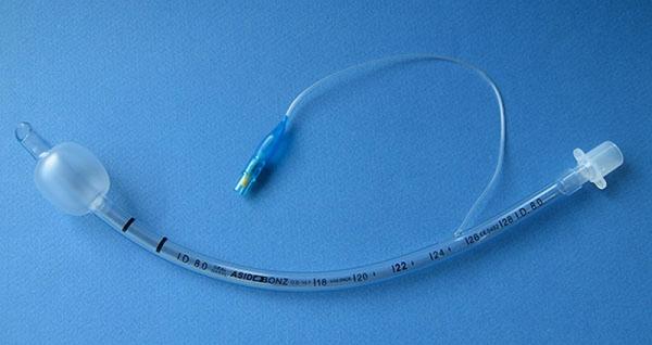 Endotrachealkatheter-mit-Cuff