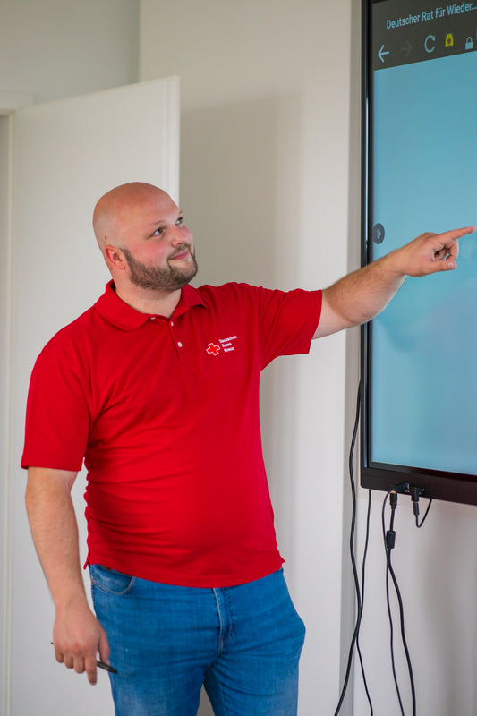 DRK-Poloshirt mit Kompaktlogodruck