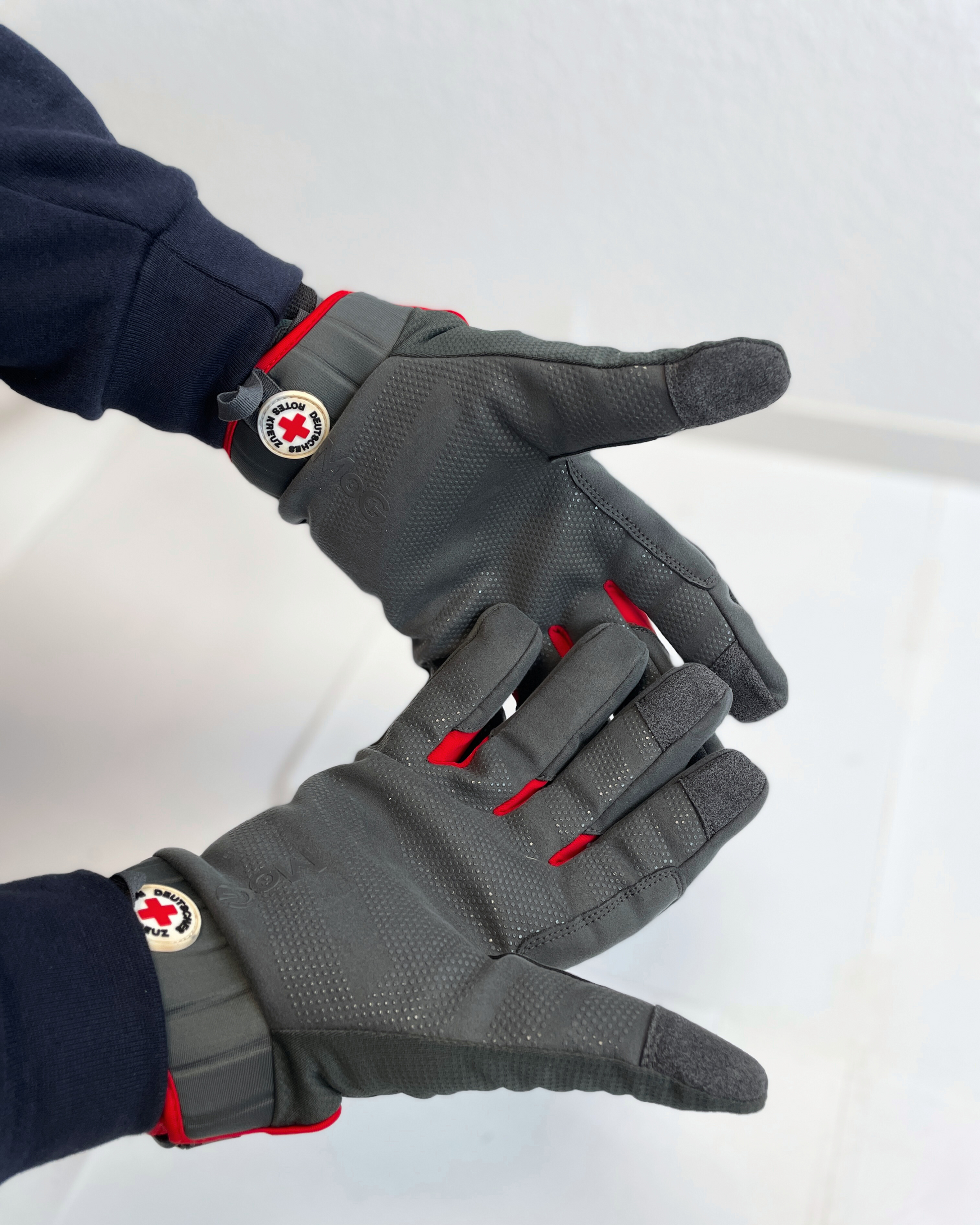 drk handschuhe DRK-Einsatzhandschuhe mit 360 Grad Schnittschutz